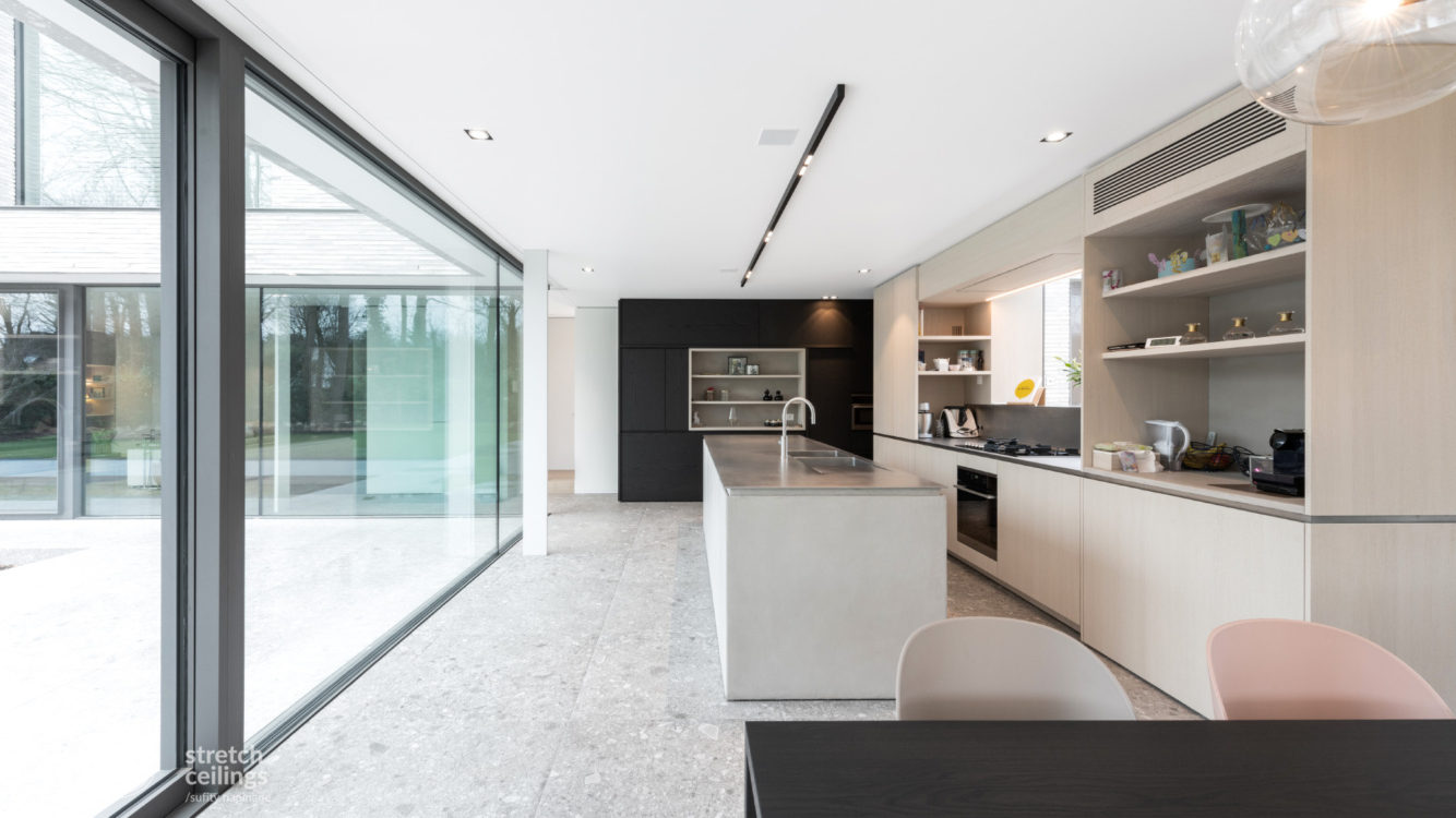 Однорівневі натяжні стелі