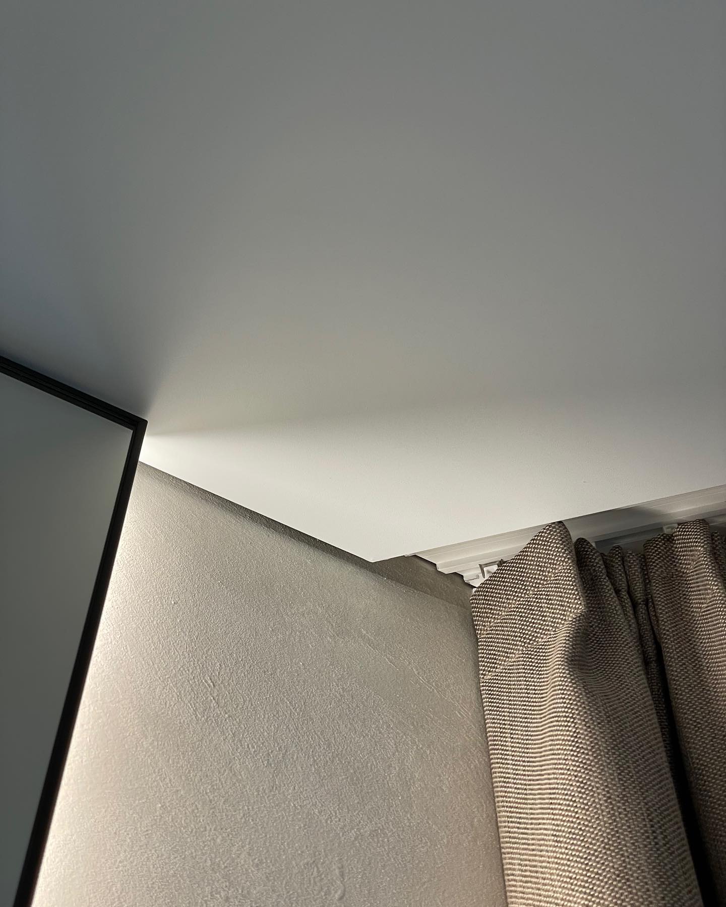 Матові натяжні стелі